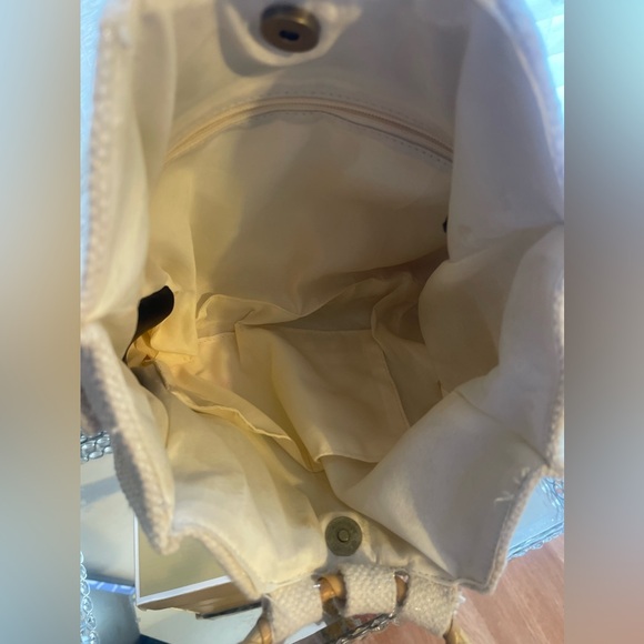 Women’s top🌼🌻 Handle🌻 purse 👜 - Picture 9 of 9